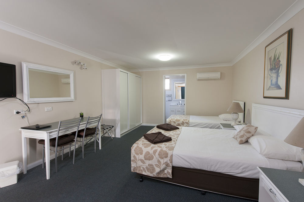 Garden City Motor Inn Уогга-Уогга Экстерьер фото