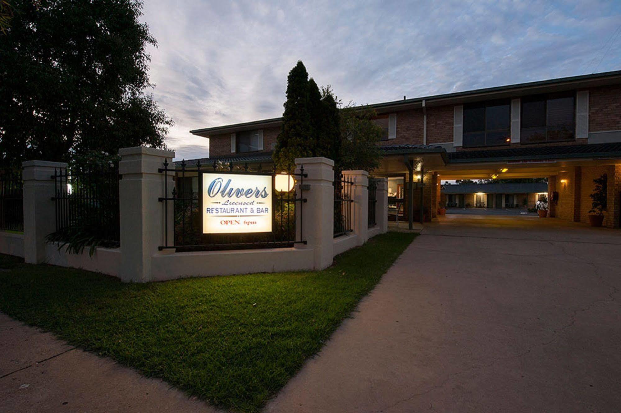 Garden City Motor Inn Уогга-Уогга Экстерьер фото