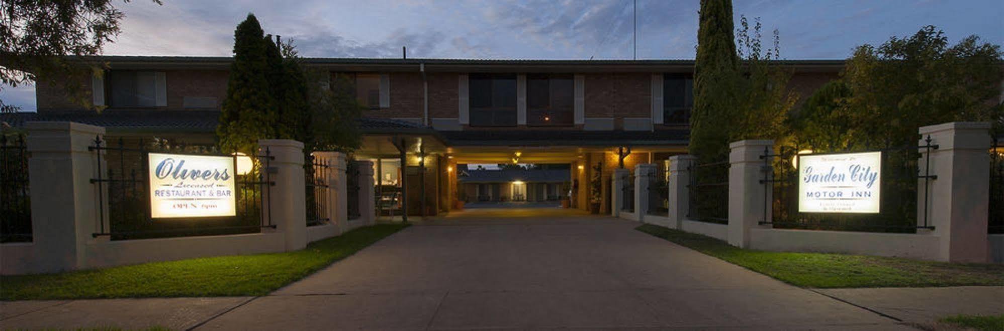 Garden City Motor Inn Уогга-Уогга Экстерьер фото