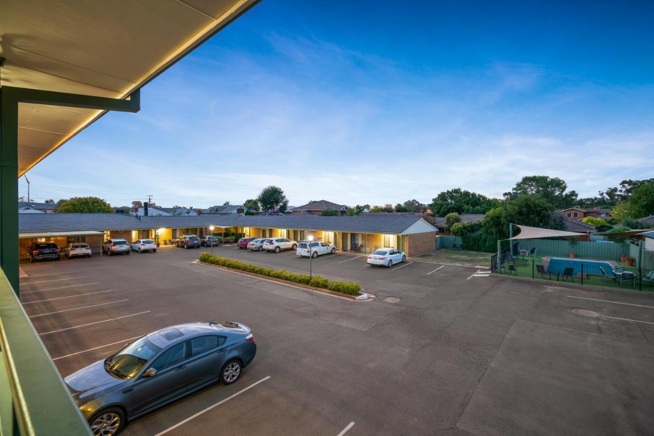 Garden City Motor Inn Уогга-Уогга Экстерьер фото